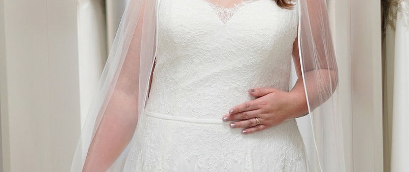Brautmode in grossen Groessen: Ihre Kurven, Ihr Traumkleid - Curvy Brautmode